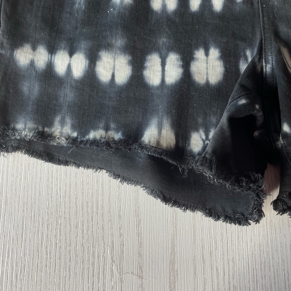 Torrid Vintage Stretch Black Tie Dye Shorts - Picture 8 of 15